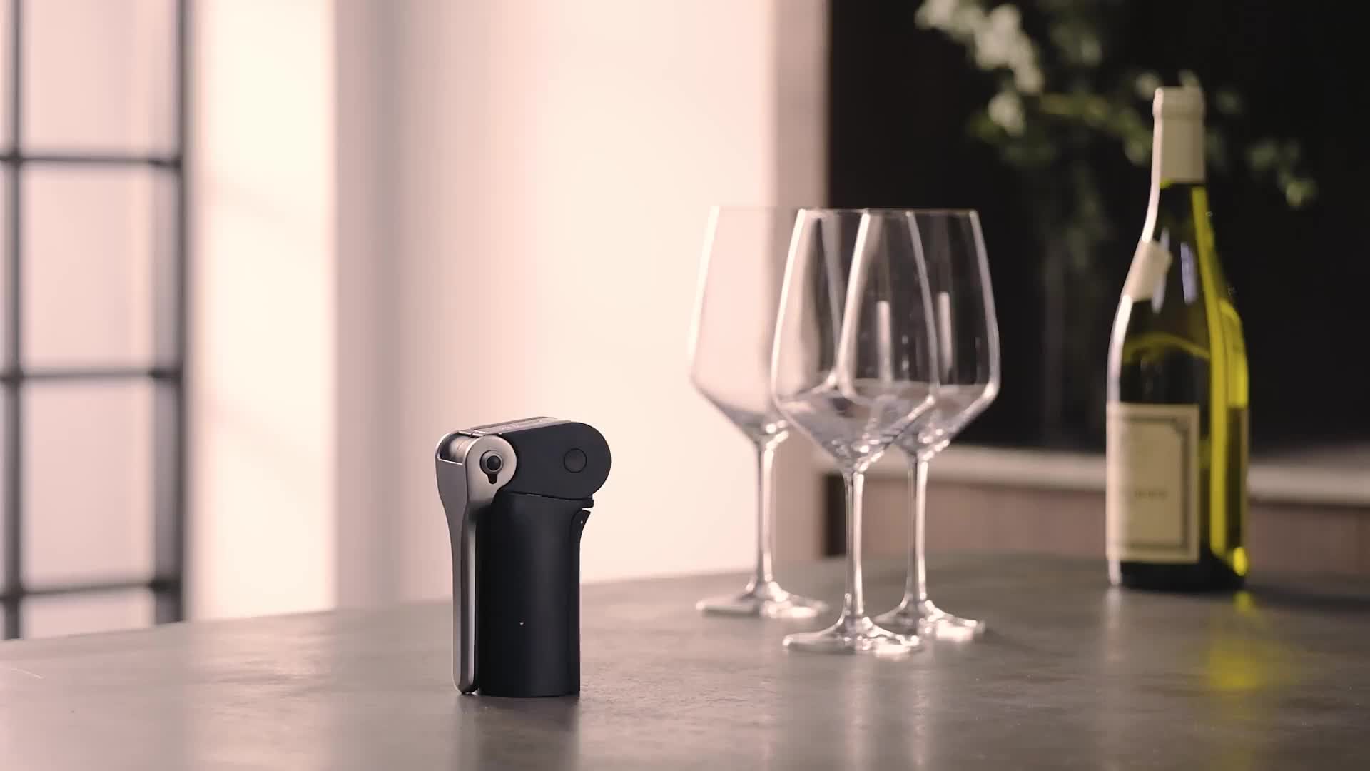 BarWise™ Compact Lever Corkscrew | Joseph Joseph US